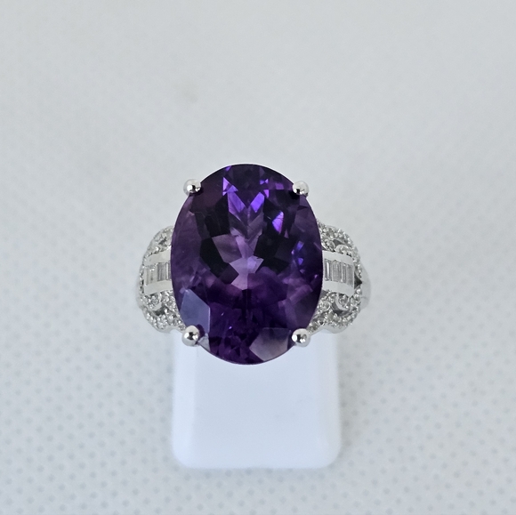 Genuine Morrocan Amethyst & White Zircon Ring Sterling Silver Rhodium Sz 7 - Picture 2 of 9